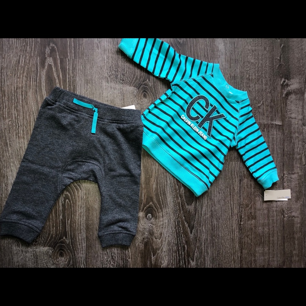 NWT Calvin Klein Baby 2 piece